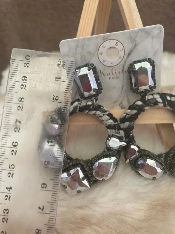 Boucles d’oreilles néo baroque argenté et noir – photo 3
